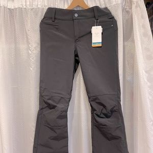 Roxy Ski Pants-brand new-tags still on-88% Polyester,  11% Elasthanne.